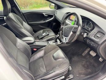 Volvo V40 D2 R-DESIGN NAV PLUS