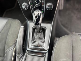 Volvo V40 D2 R-DESIGN NAV PLUS