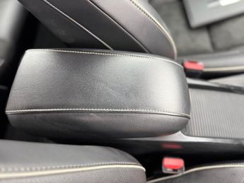 Volvo V40 D2 R-DESIGN NAV PLUS