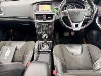 Volvo V40 D2 R-DESIGN NAV PLUS