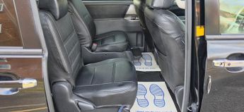 Toyota Voxy 2.0L PETROL AUTO 7 SEATS 5 DR