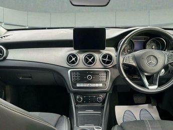 Mercedes-Benz C Class 1.6 GLA180 Urban Edition 7G-DCT Euro 6 (s/s) 5dr