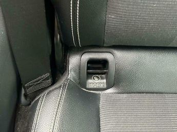 Mercedes-Benz C Class 1.6 GLA180 Urban Edition 7G-DCT Euro 6 (s/s) 5dr