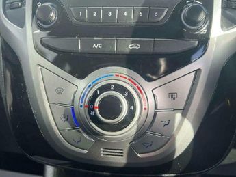 Hyundai IX20 1.6 Style Auto Euro 5 5dr