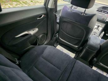 Honda Civic 1.8 i-VTEC ES 5dr