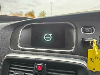 Volvo V40 2.0 D2 R-Design Pro Auto Euro 6 (s/s) 5dr