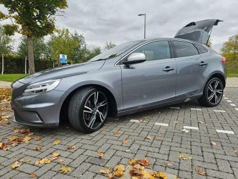 Volvo V40 2.0 D2 R-Design Pro Auto Euro 6 (s/s) 5dr