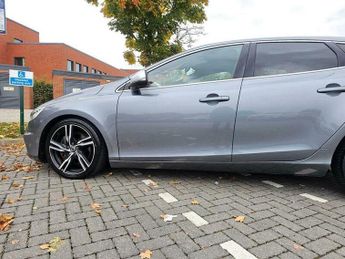 Volvo V40 2.0 D2 R-Design Pro Auto Euro 6 (s/s) 5dr