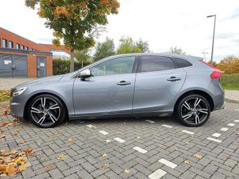 Volvo V40 2.0 D2 R-Design Pro Auto Euro 6 (s/s) 5dr