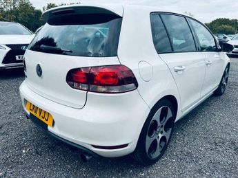 Volkswagen Golf GTi 2.0 TSI GTI (Leather) Hatchback 5dr Petrol DSG Euro 5 (210 ps)