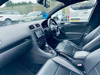 Volkswagen Golf GTi 2.0 TSI GTI (Leather) Hatchback 5dr Petrol DSG Euro 5 (210 ps)