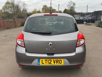 Renault Clio DYNAMIQUE TOMTOM VVT