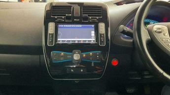 Nissan Leaf 30kWh Tekna Auto 5dr