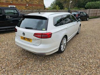 Volkswagen Passat 2.0 TSI R-Line Estate 5dr Petrol DSG Euro 6 (s/s) (220 ps)