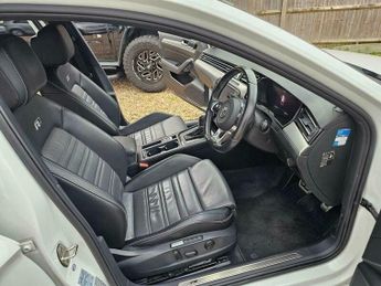 Volkswagen Passat 2.0 TSI R-Line Estate 5dr Petrol DSG Euro 6 (s/s) (220 ps)