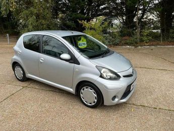 Toyota AYGO 1.0 VVT-i Ice Euro 5 5dr