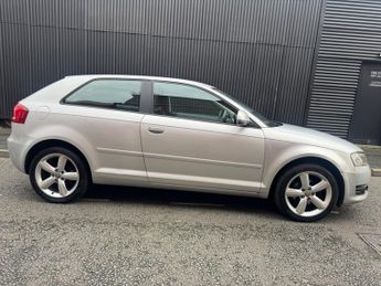 Audi A3 1.6 Technik SE Hatchback 3dr Petrol S Tronic Euro 4 (102 ps)