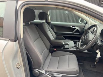 Audi A3 1.6 Technik SE Hatchback 3dr Petrol S Tronic Euro 4 (102 ps)