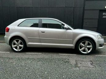 Audi A3 1.6 Technik SE Hatchback 3dr Petrol S Tronic Euro 4 (102 ps)