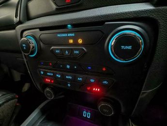 Ford Ranger 3.2 TDCi Wildtrak Auto 4WD Euro 5 4dr