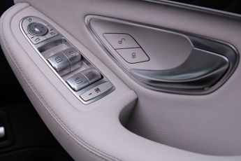 Mercedes C Class C200 SPORT PREMIUM PLUS