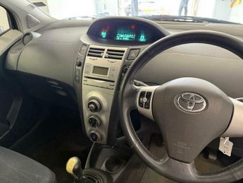 Toyota Yaris 1.4 D-4D T3 Hatchback 5dr Diesel Manual (119 g/km, 88 bhp)