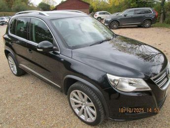 Volkswagen Tiguan 2.0 TDI R-Line Auto 4WD Euro 5 5dr