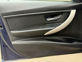 BMW 3 SERIES 2.0 330e 7.6kWh SE Saloon 4dr Petrol Plug-in Hybrid Auto Euro 6 