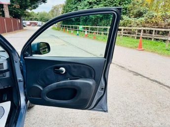 Nissan Micra 1.2 16v n-tec 5dr