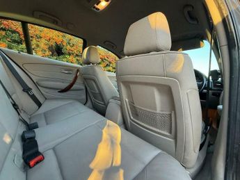 BMW 1 SERIES 2.0 118d SE Steptronic Euro 4 5dr