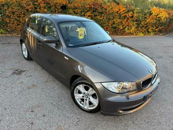 BMW 1 SERIES 2.0 118d SE Steptronic Euro 4 5dr