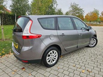 Renault Grand Scenic 1.5 dCi Dynamique TomTom EDC Euro 5 5dr