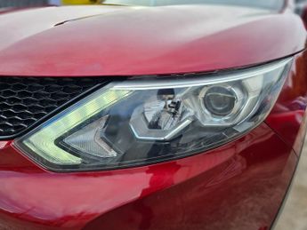 Nissan Qashqai 1.2 DIG-T Tekna SUV 5dr Petrol XTRON 2WD Euro 6 (s/s) (115 ps)