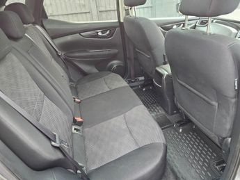 Nissan Qashqai 1.2 DIG-T N-Connecta SUV 5dr Petrol XTRON 2WD Euro 6 (s/s) (115 