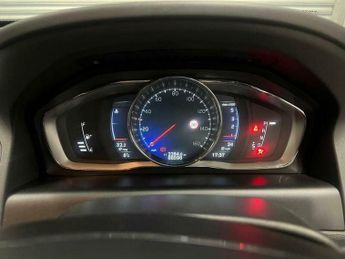 Volvo XC60 2.4 D5 R-Design Lux Nav Auto AWD Euro 6 (s/s) 5dr