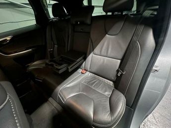 Volvo XC60 2.4 D5 R-Design Lux Nav Auto AWD Euro 6 (s/s) 5dr