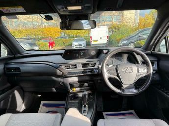 Lexus UX 300e 54.3kWh Auto 5dr