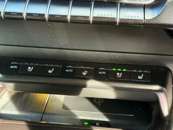 Lexus UX 300e 54.3kWh Auto 5dr