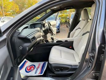 Lexus UX 300e 54.3kWh Auto 5dr