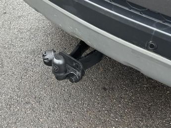 Land Rover Discovery Sport 2.0 TD4 SE Tech SUV 5dr Diesel Manual 4WD Euro 6 (s/s) (180 ps)