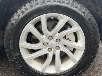 Land Rover Discovery Sport 2.0 TD4 SE Tech SUV 5dr Diesel Manual 4WD Euro 6 (s/s) (180 ps)