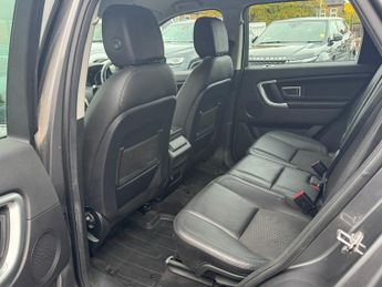 Land Rover Discovery Sport 2.0 TD4 SE Tech SUV 5dr Diesel Manual 4WD Euro 6 (s/s) (180 ps)