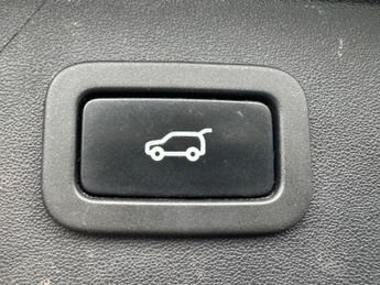 Land Rover Discovery Sport 2.0 TD4 SE Tech SUV 5dr Diesel Manual 4WD Euro 6 (s/s) (180 ps)