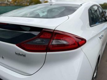 Hyundai Ioniq 1.6 h-GDi Premium SE DCT Euro 6 (s/s) 5dr