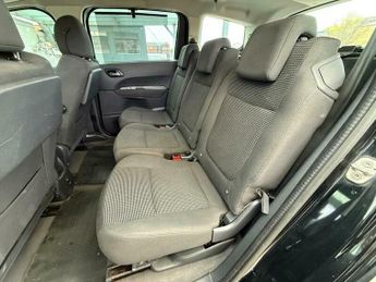 Peugeot 5008 1.6 e-HDi Active EGC Euro 5 (s/s) 5dr