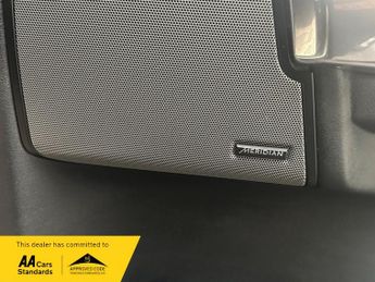 Land Rover Discovery SDV6 HSE