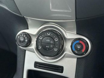 Ford Fiesta 1.4 Zetec 5dr