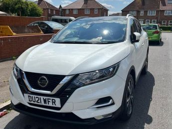 Nissan Qashqai 1.3 DiG-T 160 [157] N-Connecta 5dr DCT Glass Roof Euro 6