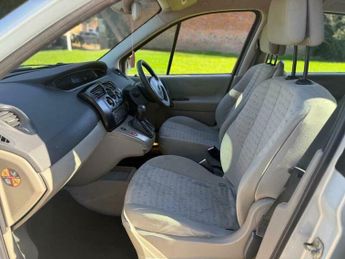 Renault Scenic 1.6 VVT Expression 5dr