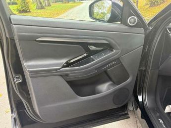 Land Rover Range Rover Evoque 2.0 D180 R-Dynamic HSE Auto 4WD Euro 6 (s/s) 5dr